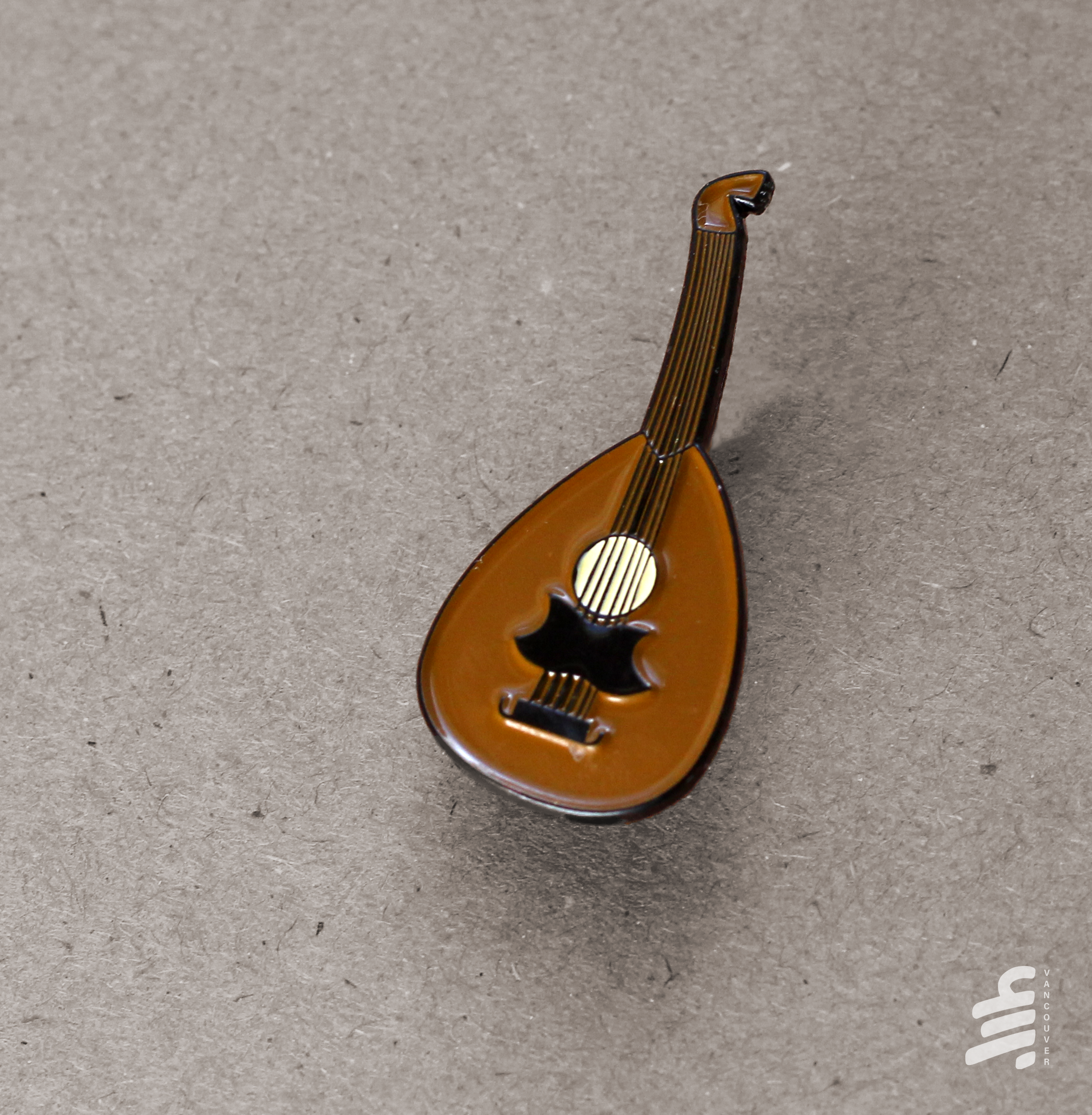 Oud Enamel Pin Oud Enamel Pin