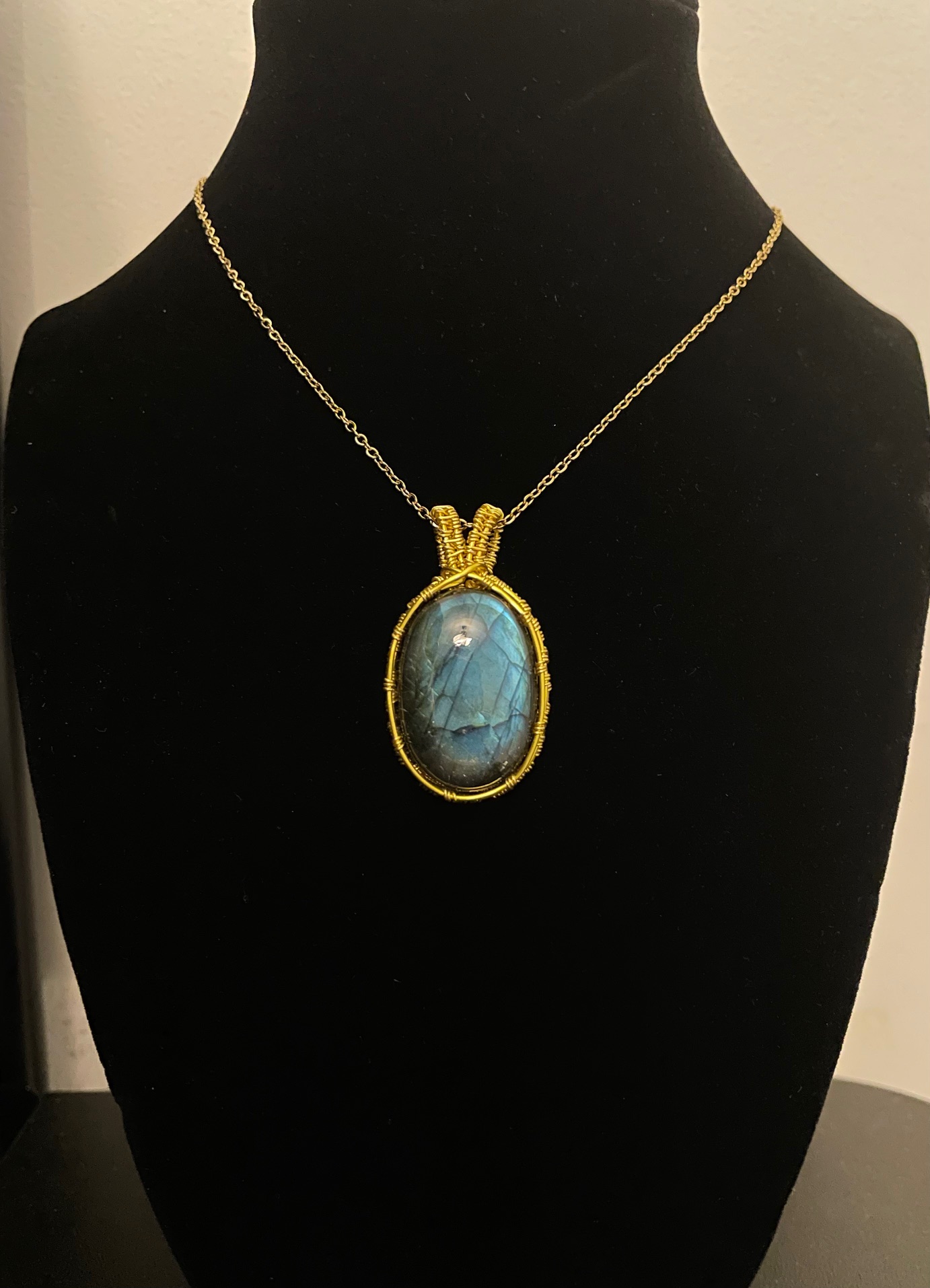 Labradorite stone with gold colour copper wire Labradorite stone with gold colour copper wire