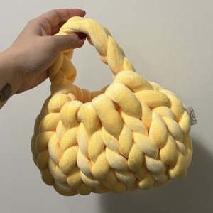 LA POMME - Finger crochet handbag Dumpling